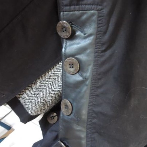 Mackage coat, 2 seasons, black material and leather - Picture 10 of 10